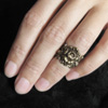 Haunted Flowers Knuckle Ring Thumb 01